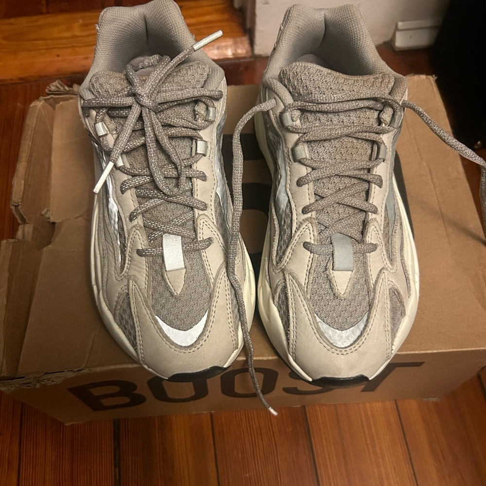 Yeezy 700 V3 Static
